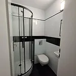 Komfort Noclegi, Suterena 3* Blizne Laszczynskiego