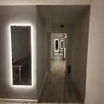 Komfort Noclegi, Suterena فندق مبيت وإفطار