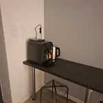 فندق مبيت وإفطار Komfort Noclegi, Suterena 3*