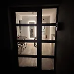 فندق مبيت وإفطار Komfort Noclegi, Suterena 3*